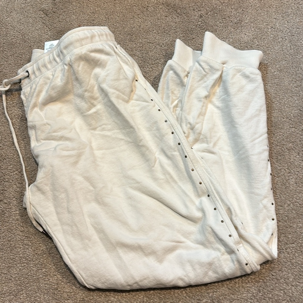 DAVID LERNER ELASTIC WAIST PANTS with brass accents
